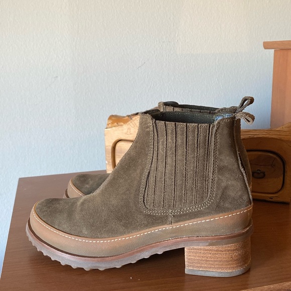 El Naturalista Lux Suede Kenita Land Booties - Picture 3 of 9